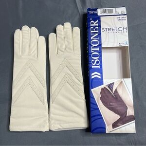Isotoner Classics Gloves NEW BOX Leather Trim Oyster White Cosplay Costume Money